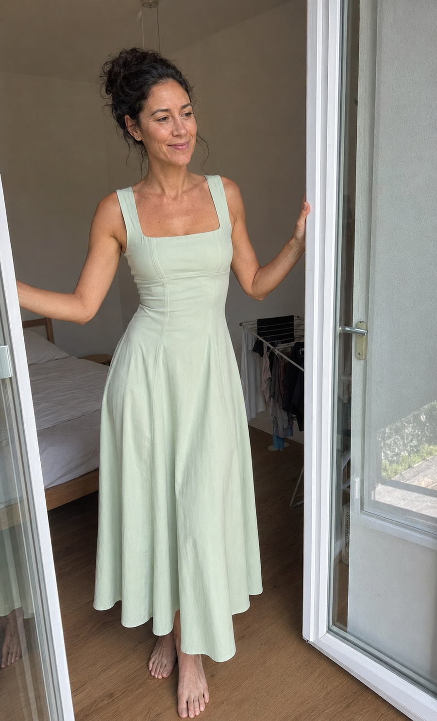 Liora Midi Dress getragen, Look 4 von 6