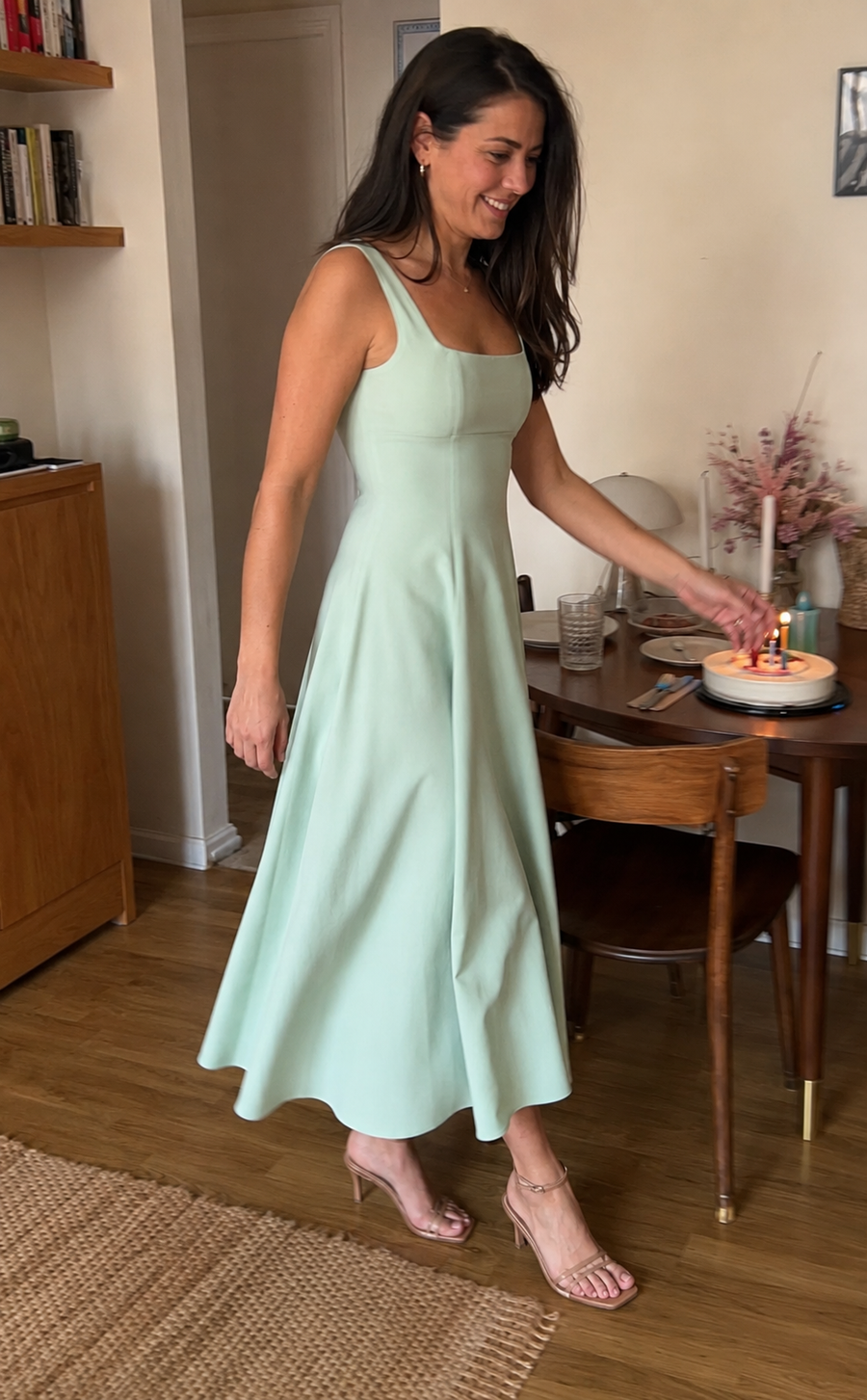 Liora Midi Dress getragen, Look 6 von 6