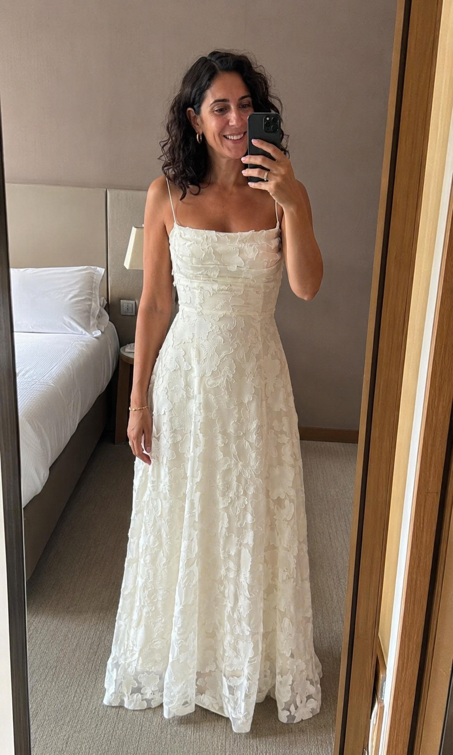 Solene Maxi Dress getragen, Look 1 von 3